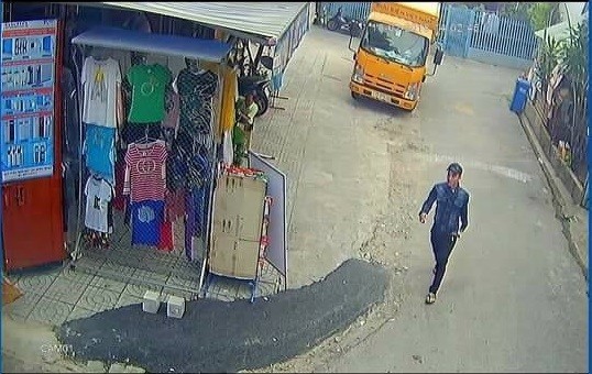 Nghi can giết cô gái 23 tuổi bất ngờ lộ diện qua CCTV