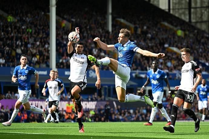 Soi kèo châu Á Everton vs Fulham, 2h45 ngày 20/12