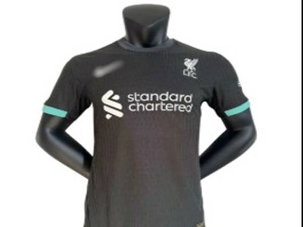 Áo đấu sân khách Liverpool thay đổi