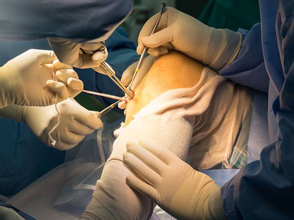 Chấn thương dây chằng chéo trước trong bóng đá