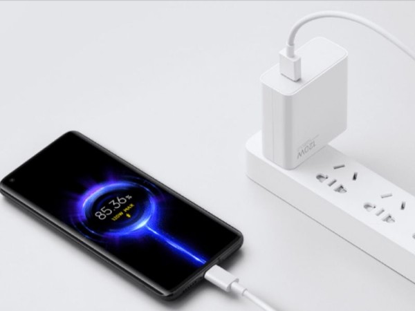Cách xử lý khi cục sạc phát ra tiếng xì xì