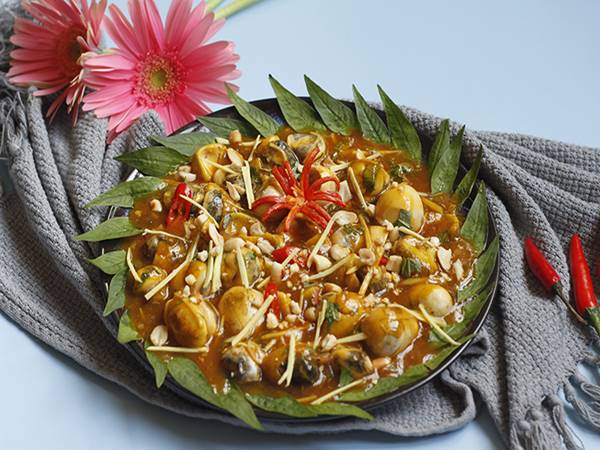 Những lưu ý cần nhớ khi làm món cút lộn xào me