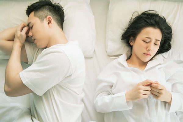 Biểu hiện đàn ông ngoại tình Biểu hiện đàn ông ngoại tình