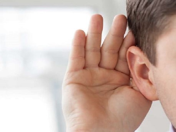 Ý nghĩa nhân tướng học của tướng tai cụp ra sau